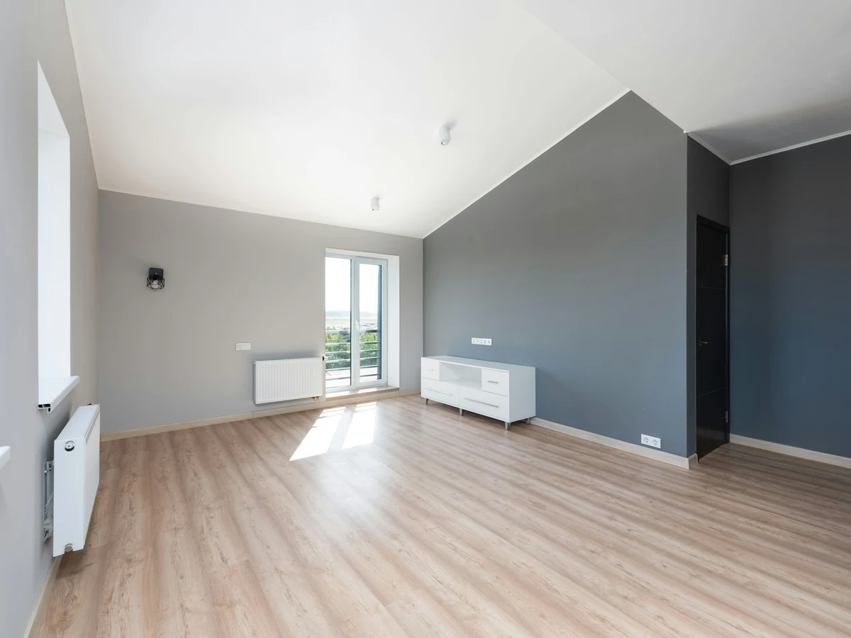 interior-painting-bright-empty-room-bridgend-decorators interior painting bright empty room bridgend decorators