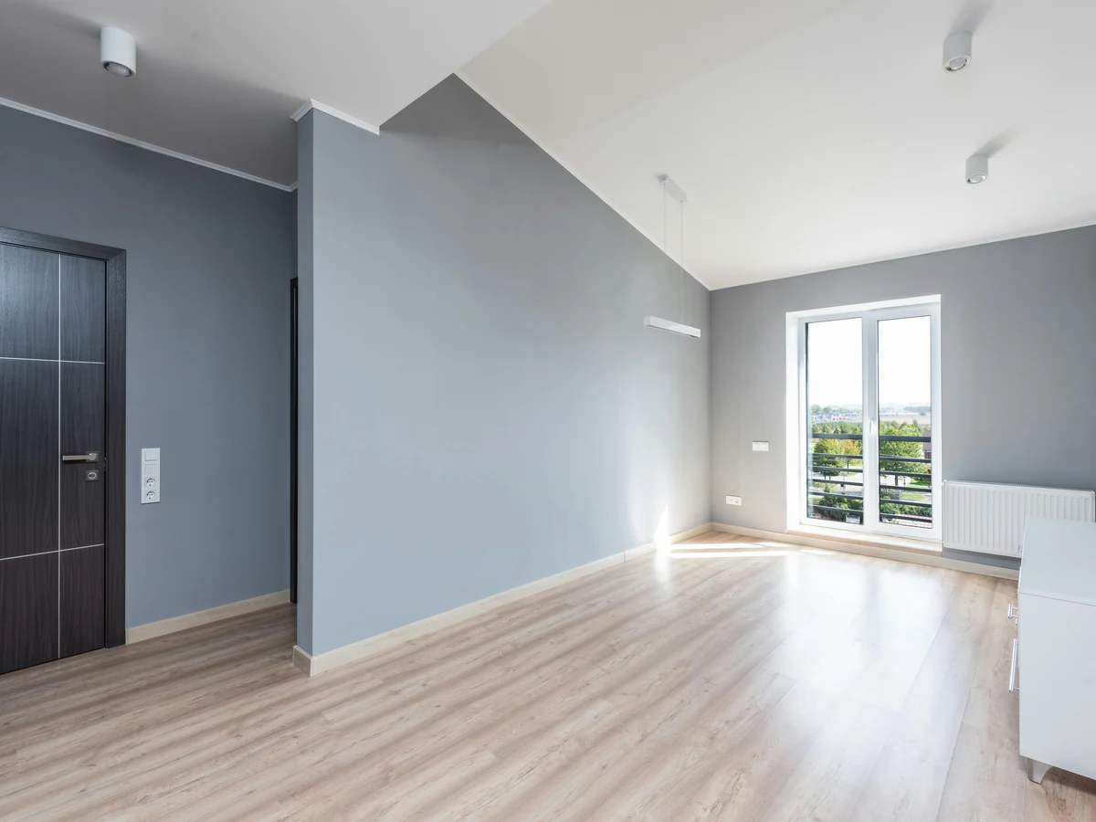 Interior painting Bridgend - two tone room